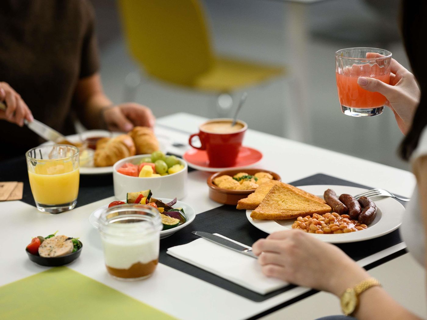 ibis-Styles-Budapest-Airport-Restaurant-45