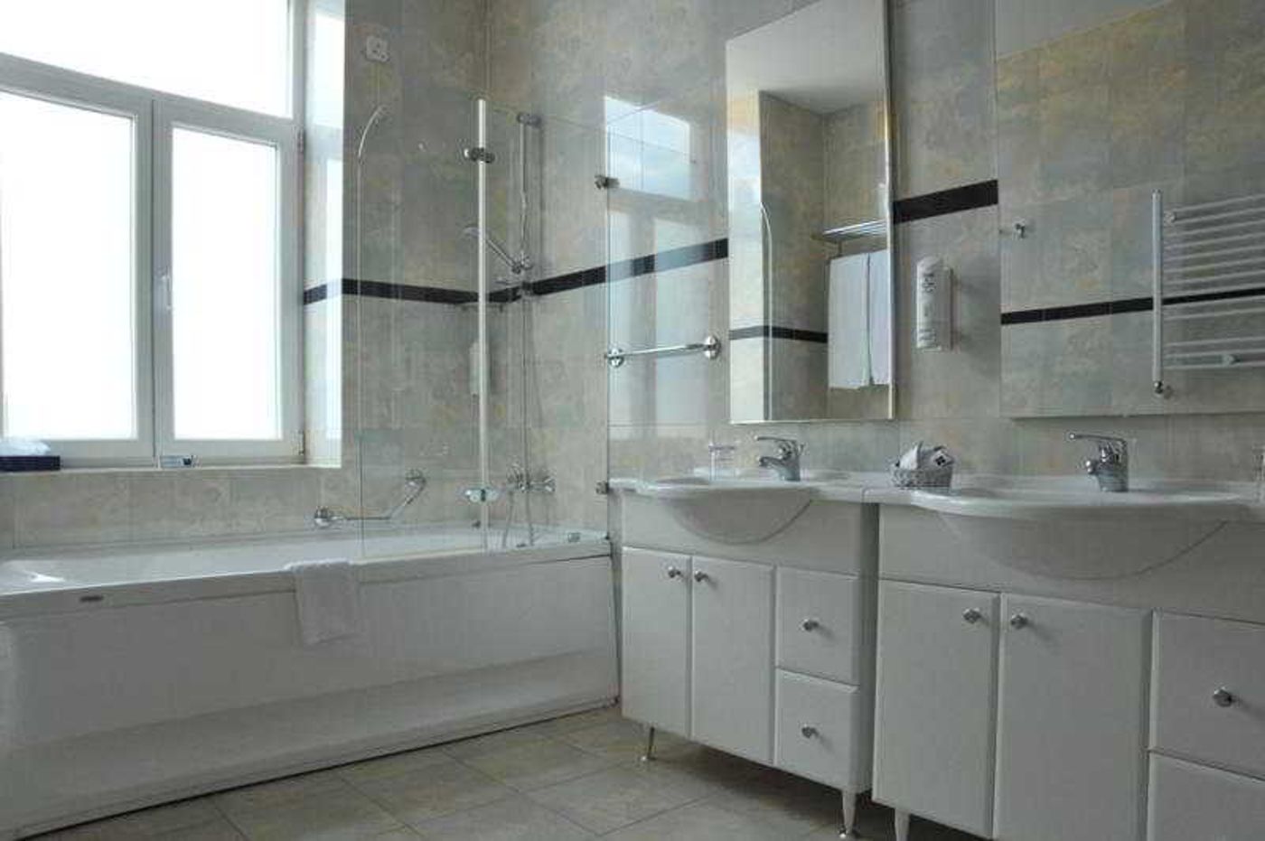 Hotel-Kvarner-Palace-Room-12