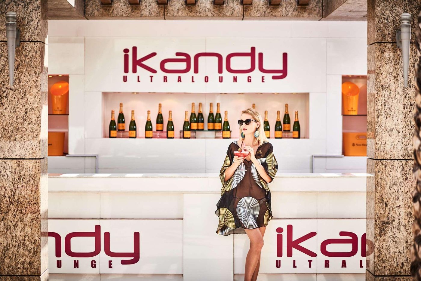 Shangri-la-Hotel-Dubai-Bar-63