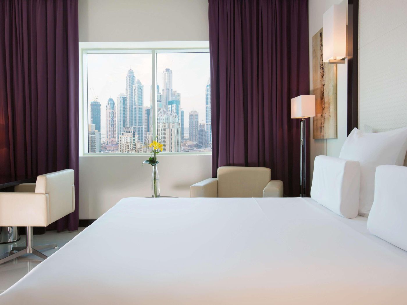 Pullman-Dubai-Jumeirah-Lakes-Towers-Room-13