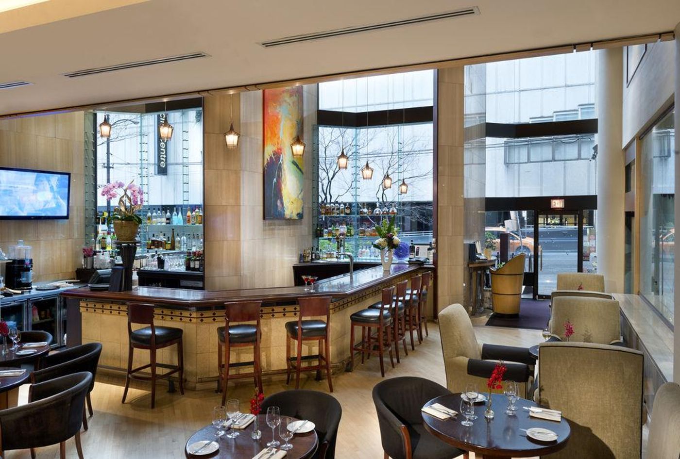 Metropolitan-Hotel-Vancouver-General-view-14