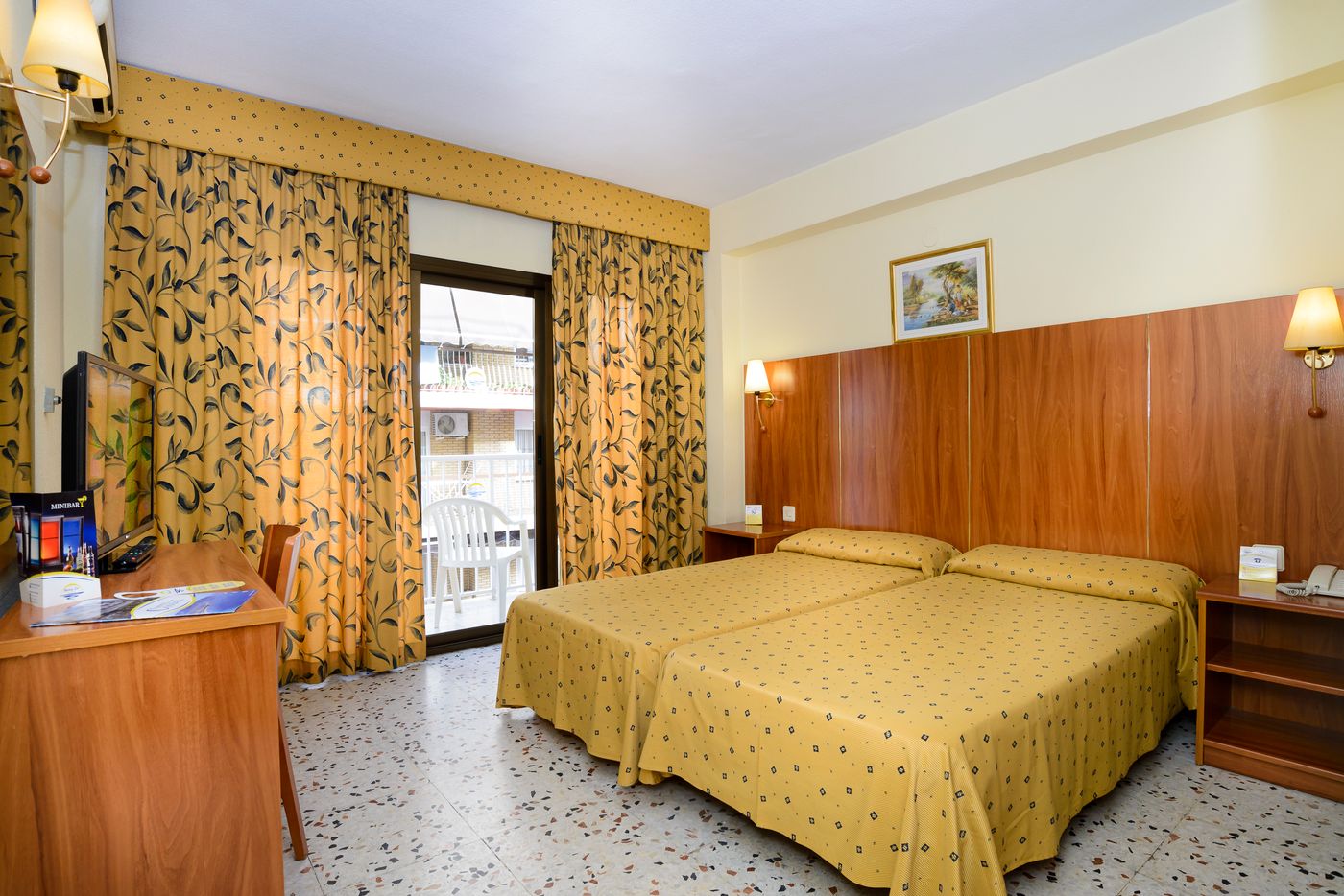 Mareny-Benidorm-Room-9