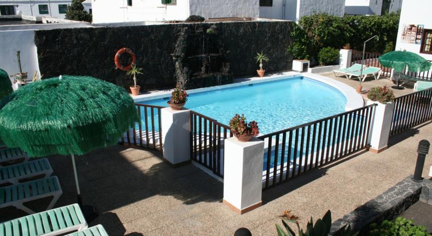 Las Lilas Apartments - Adults Only