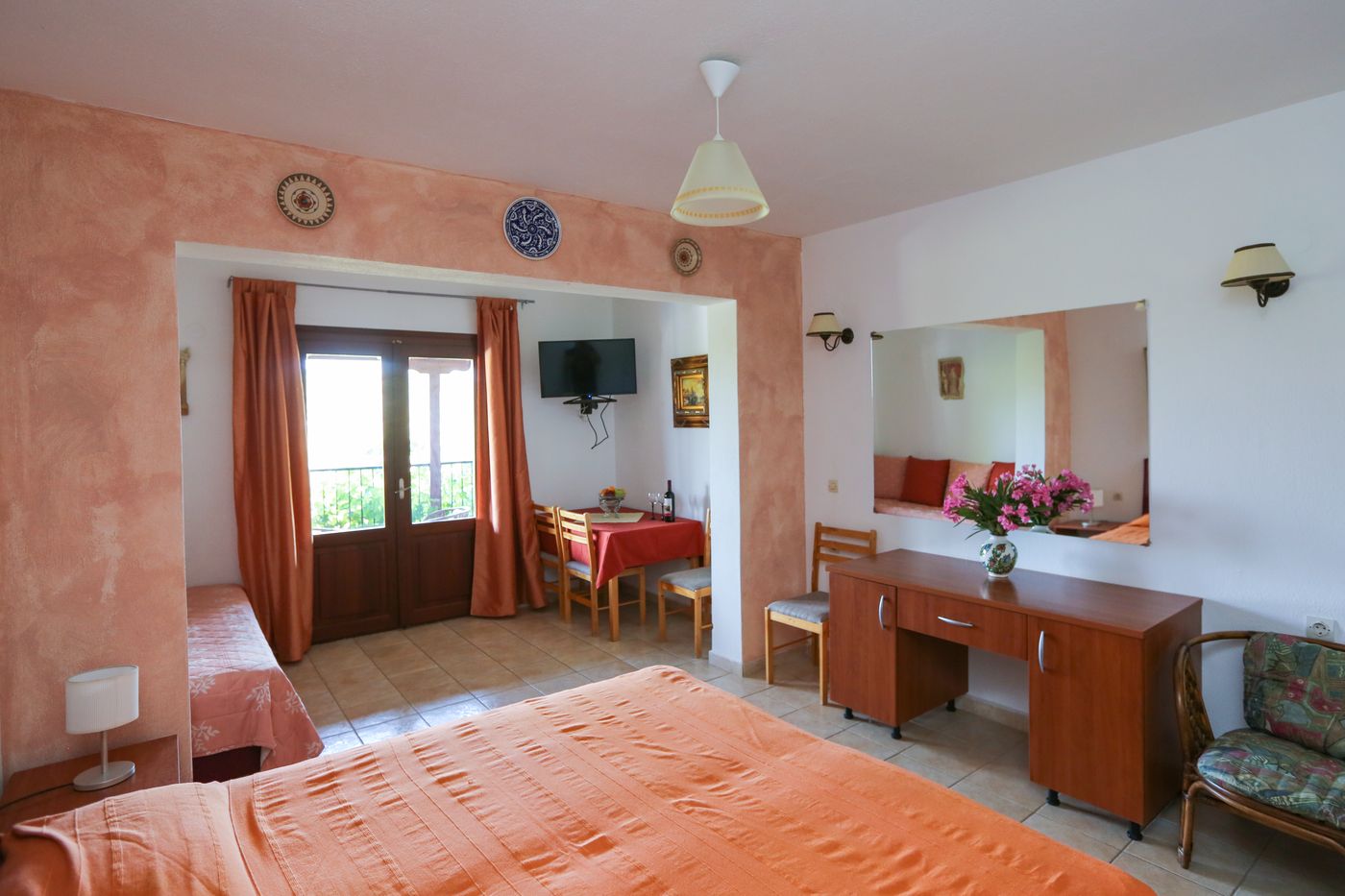 Angelina-Studios-Room-16