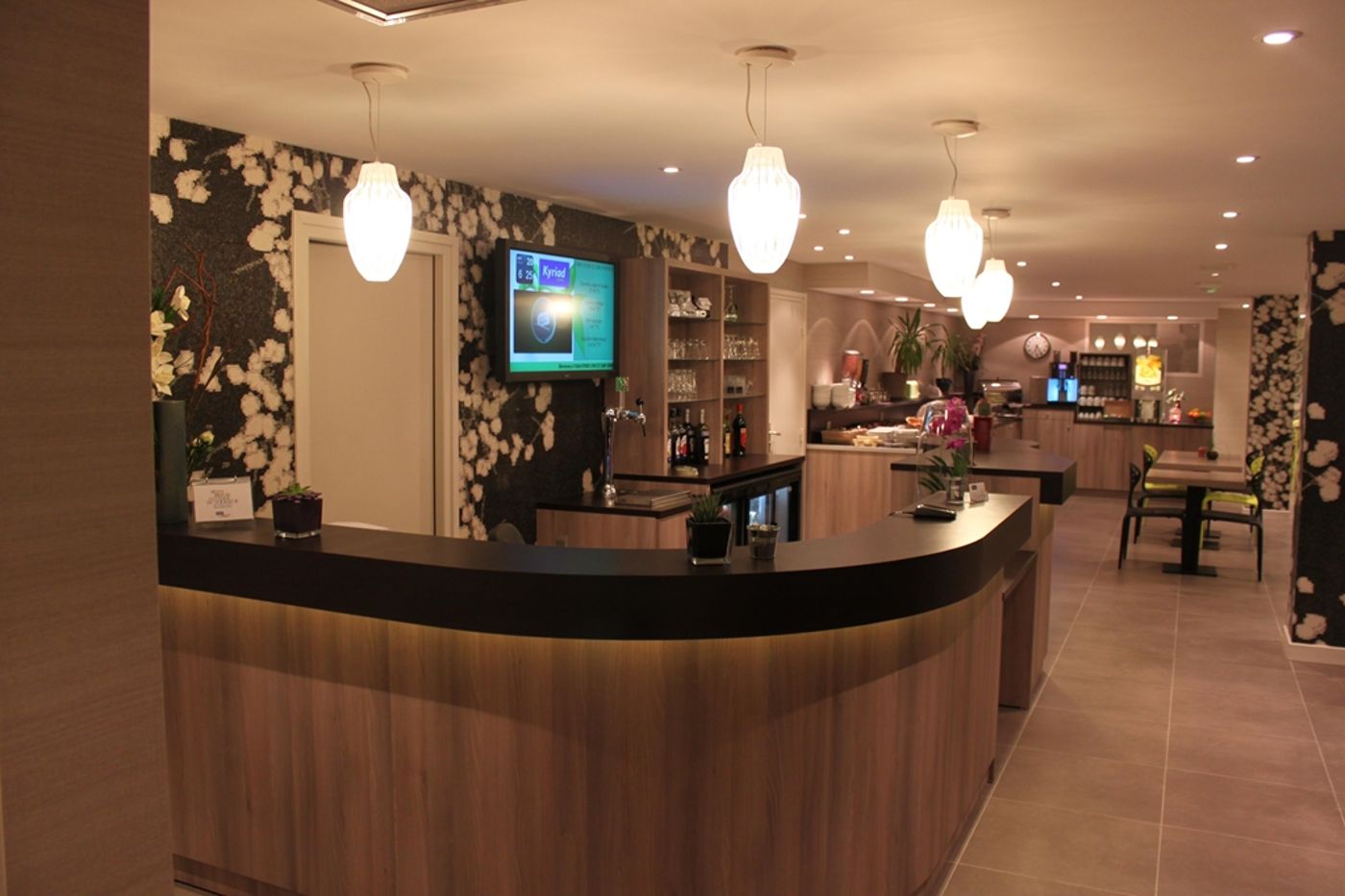 Kyriad Lyon Est - Saint Bonnet De Mure - France - LYON - Bar - 2