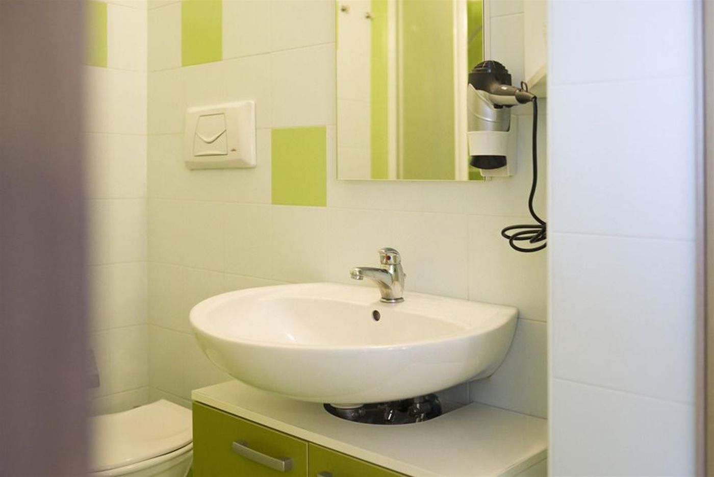 Sharing - Italy - TURIN  - General view - 1