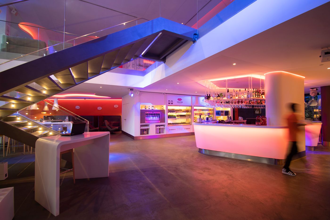 Evolution-Lisboa-Hotel-Bar-13