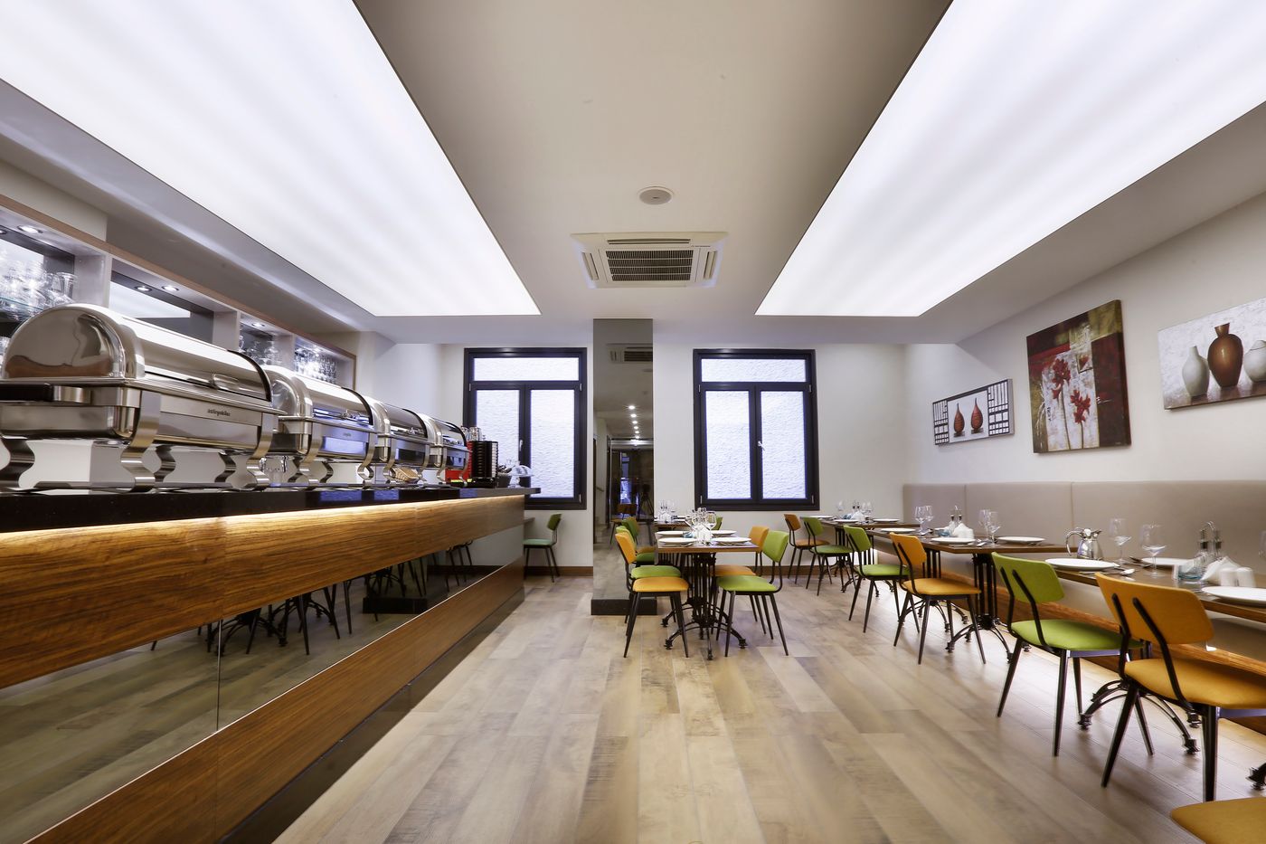 The-White-Orient-Hotel-Restaurant-27