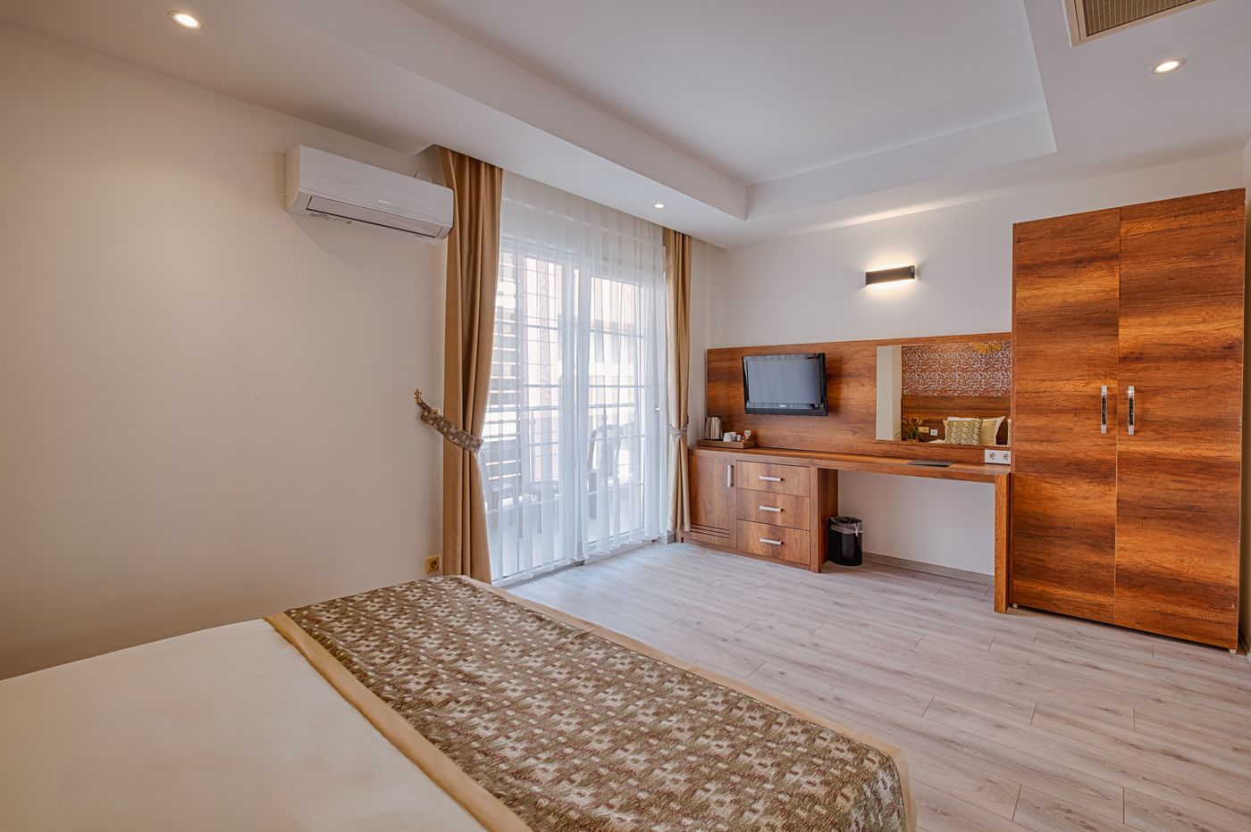 DG HOTELS ROSE RESORT