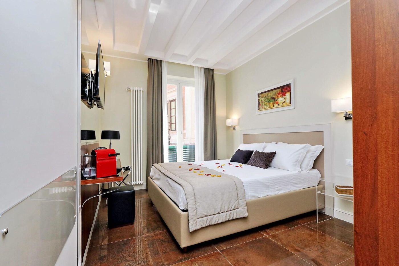 Piazza-Venezia-Grand-Suite-Room-15