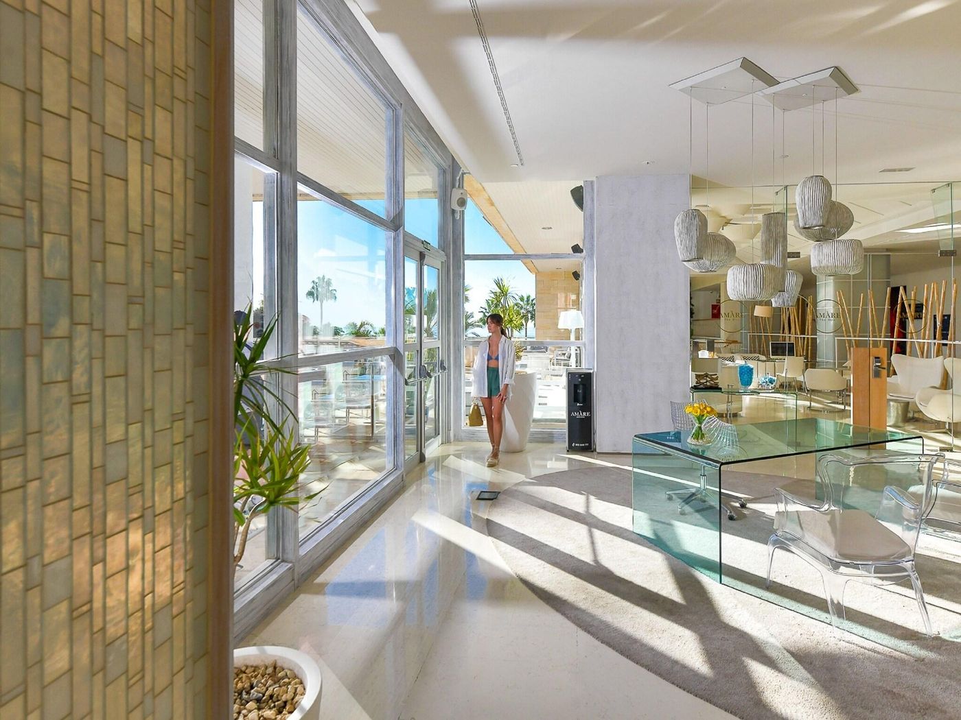 Am----re-Marbella-Beach-Hotel-Lobby-54