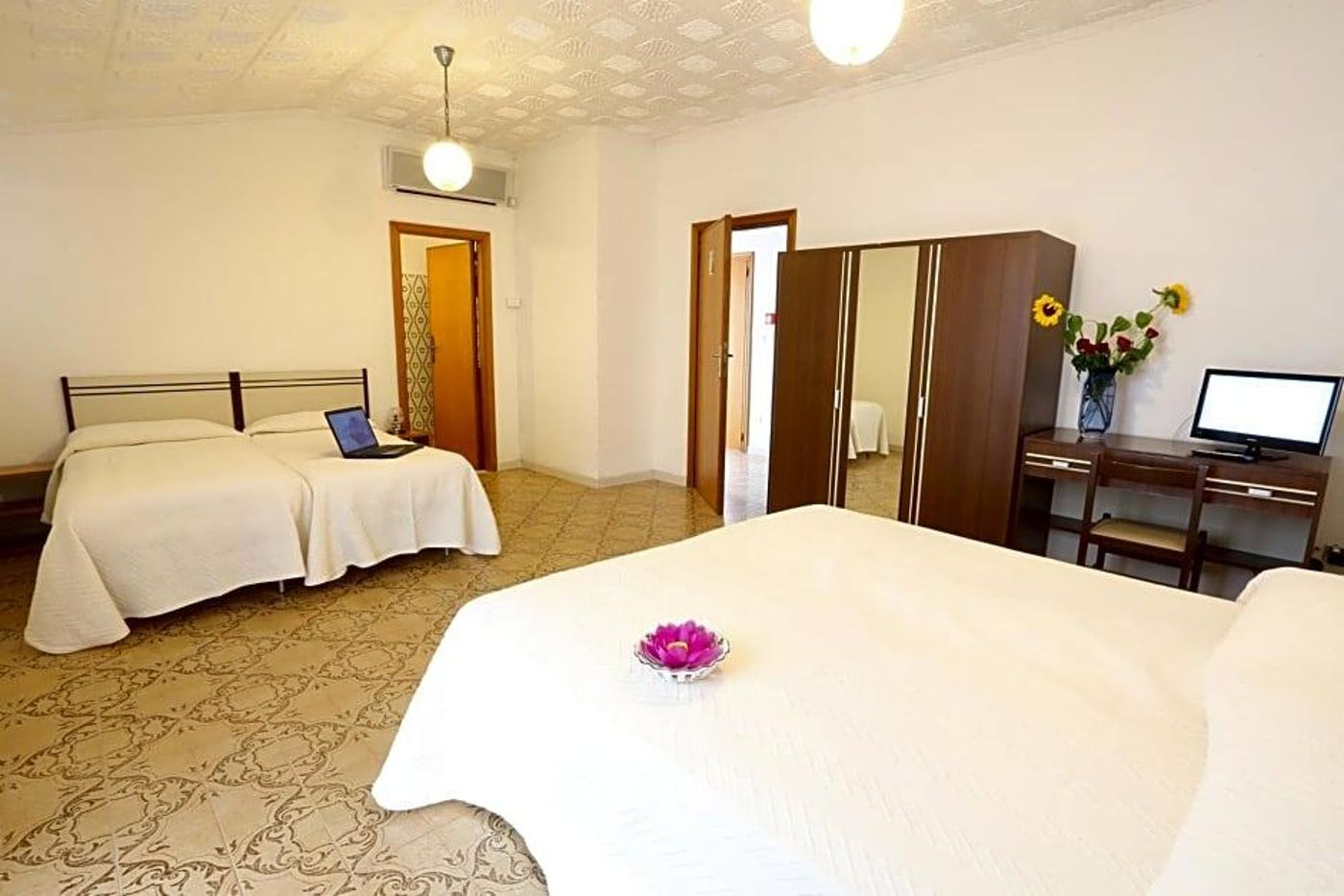 Hotel-Blurelda-General-view-12