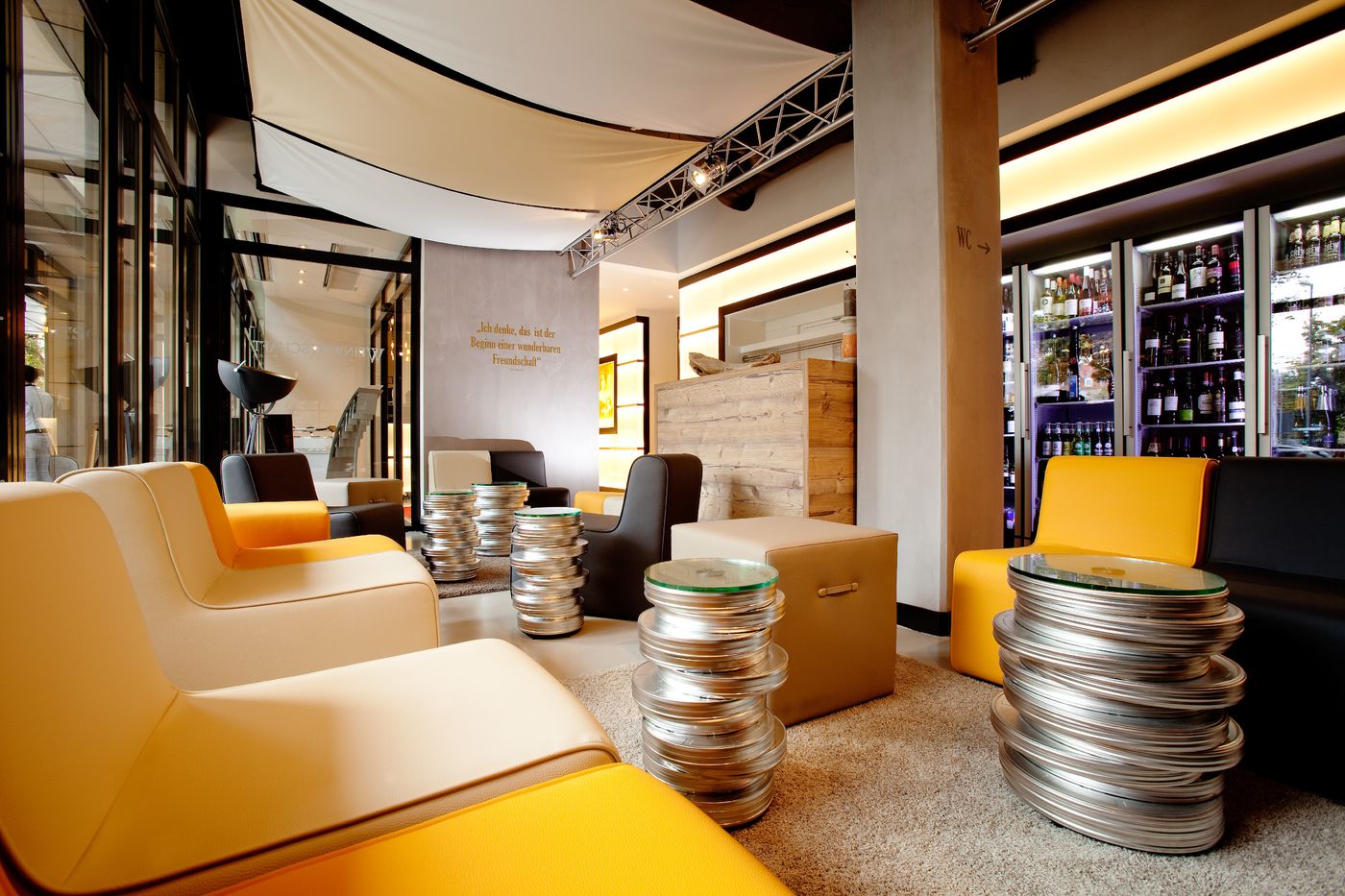 Vienna-House-Easy-by-Wyndham-Munich-Bar-5