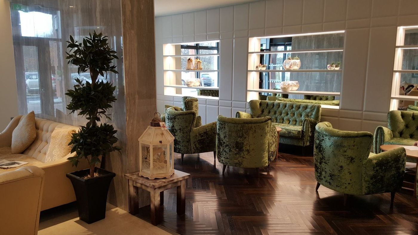 Menlo Park Hotel & Conference Centre-Ireland-GALWAY-Lobby-2