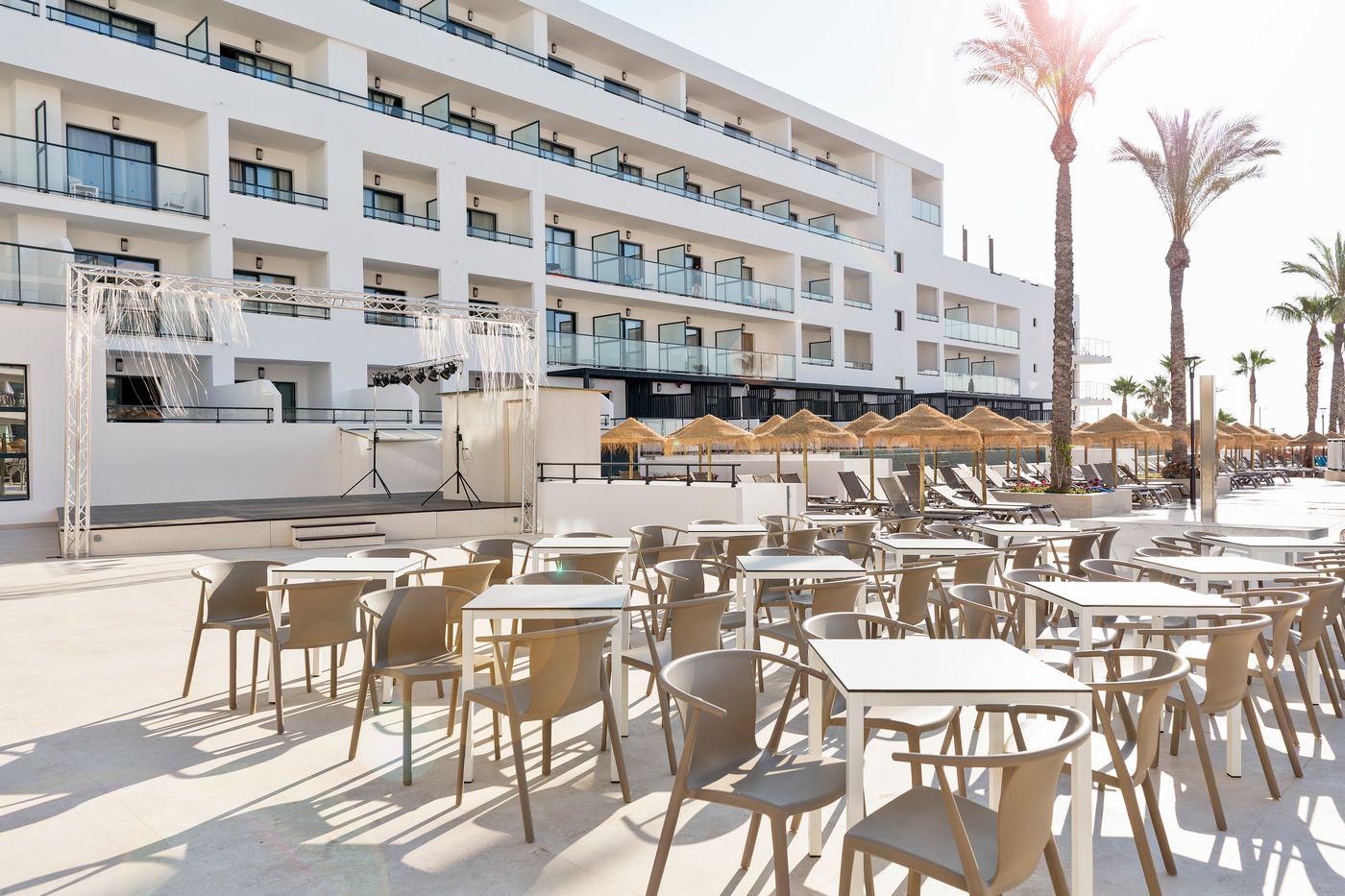 Best-Oasis-Tropical-Terrace-18