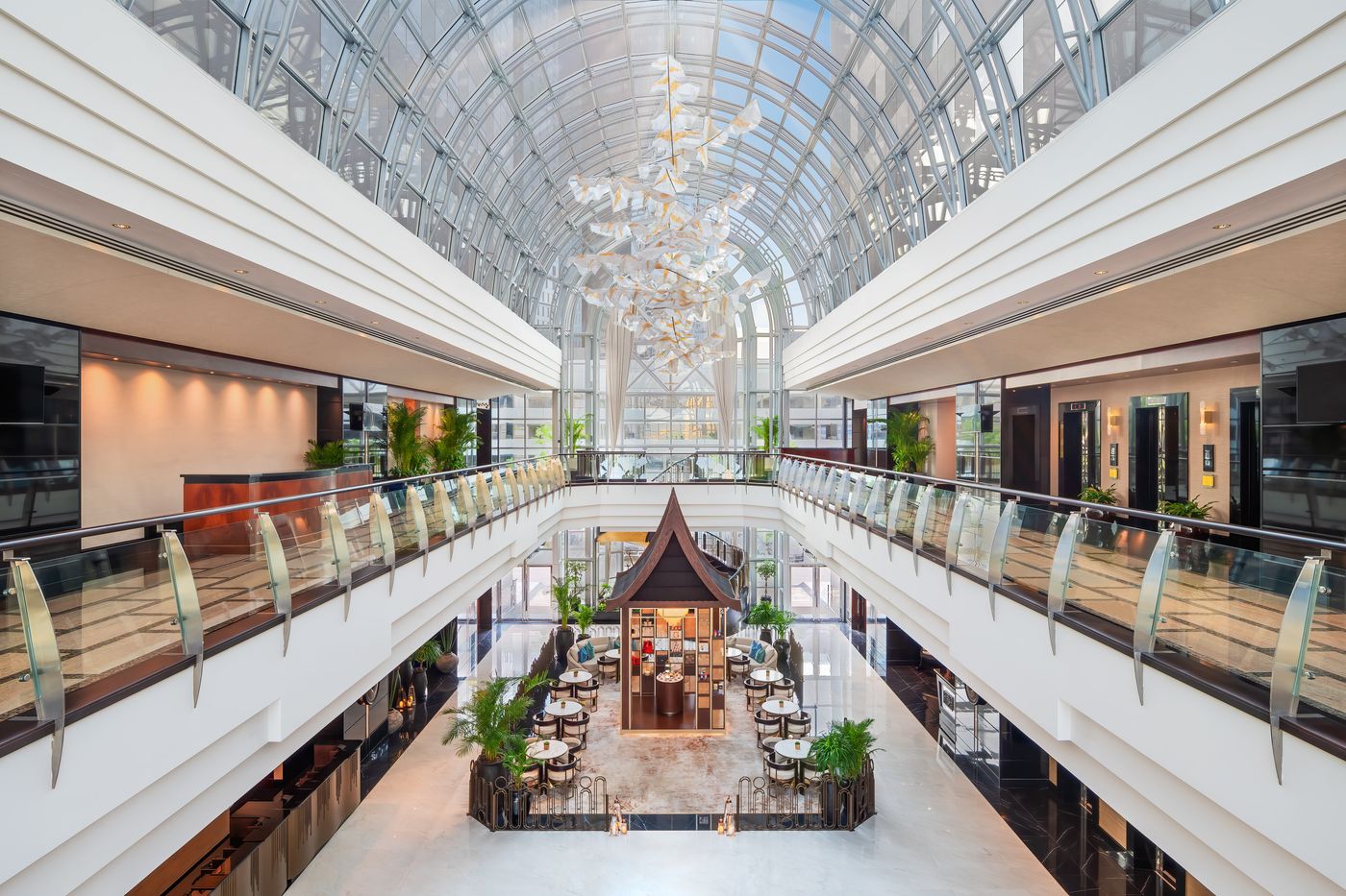 Dusit-Thani-Dubai-Lobby-32