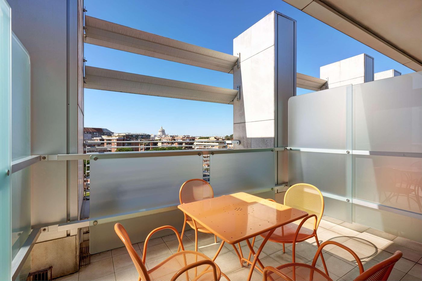 Precise-House-Mantegna-Roma-Room-4