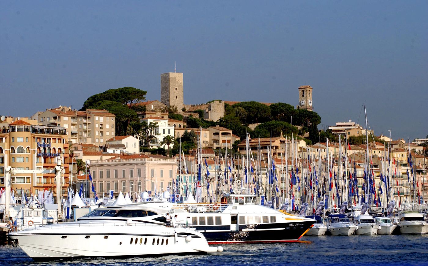 Club-Maintenon-General-view-13