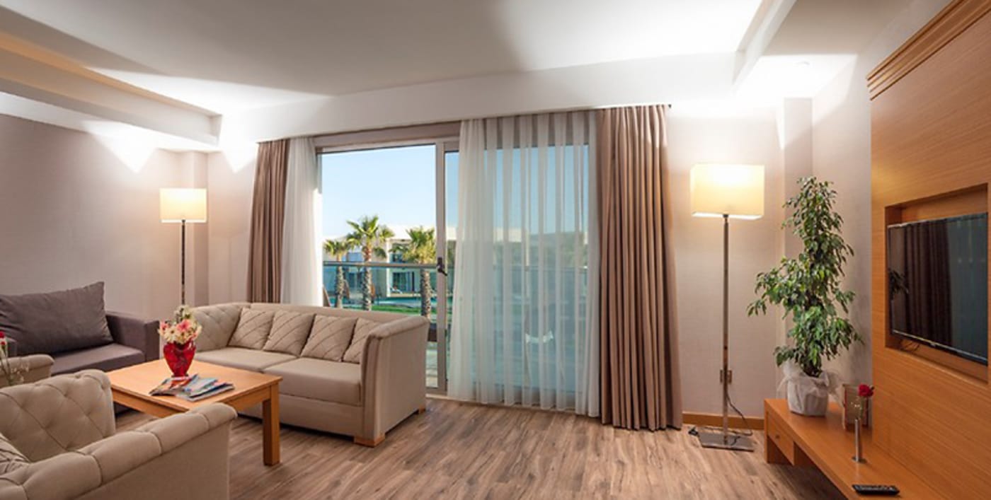 Aquasis Deluxe Resort & Spa Room 2