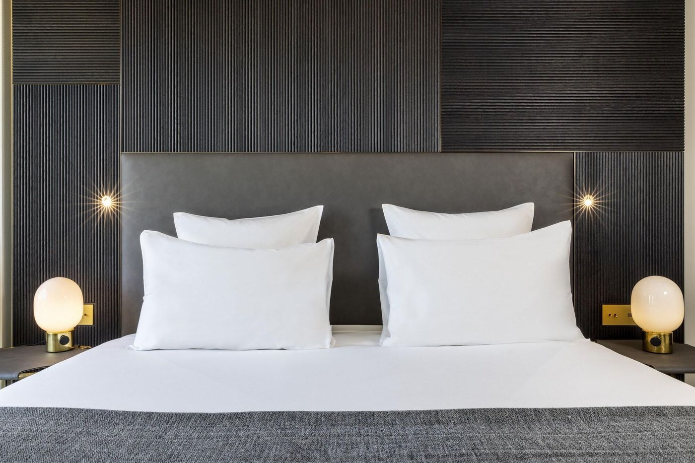 Quinzerie-Hotel---Tour-Eiffel-Room-31