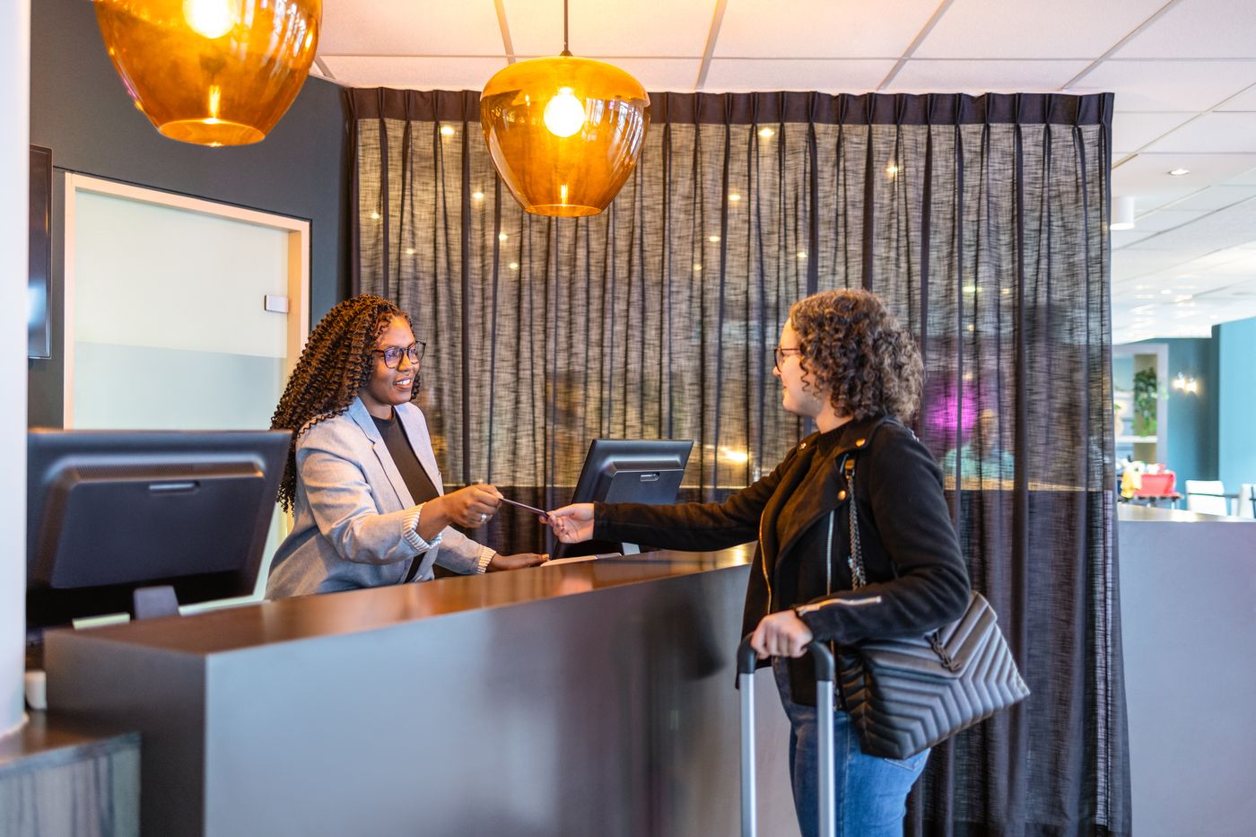 ibis-Styles-Brussels-Centre-Stephanie-Lobby-21