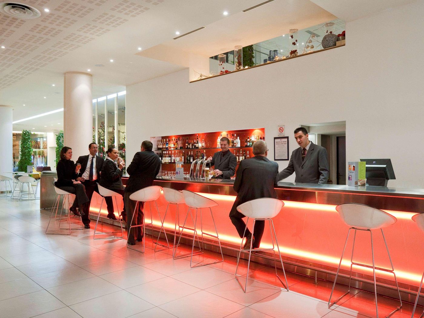 Novotel-Paris-Est-Bar-17