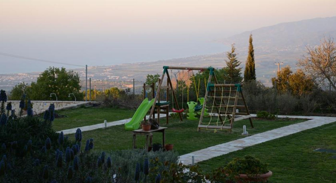 Droushia Heights Hotel