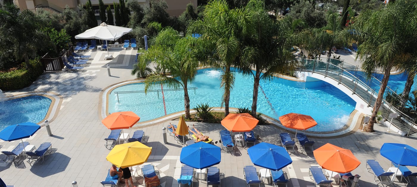 Anesis-Hotel-Pool-10