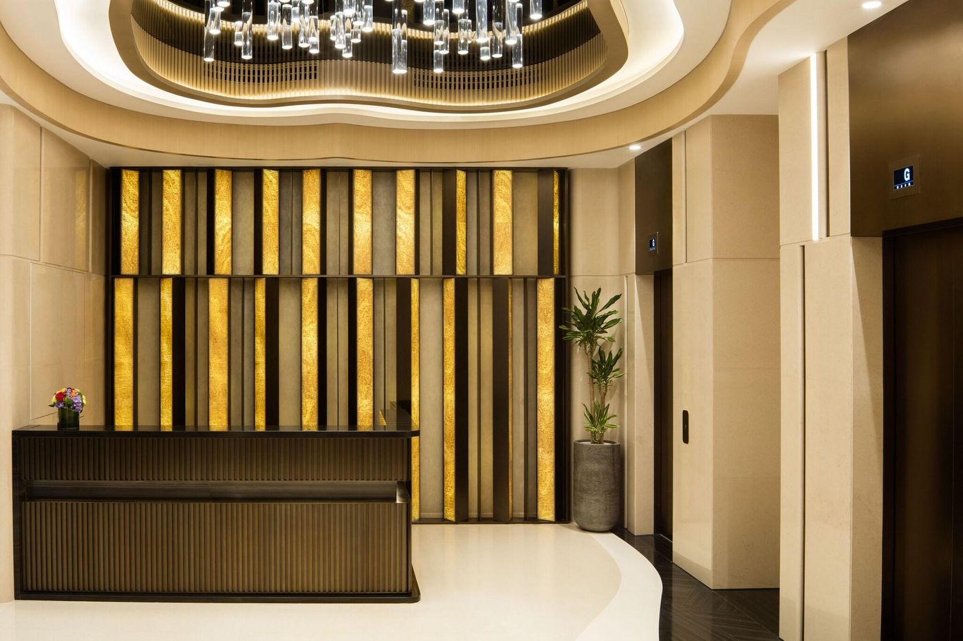 Burlington-Hotel-Lobby-1