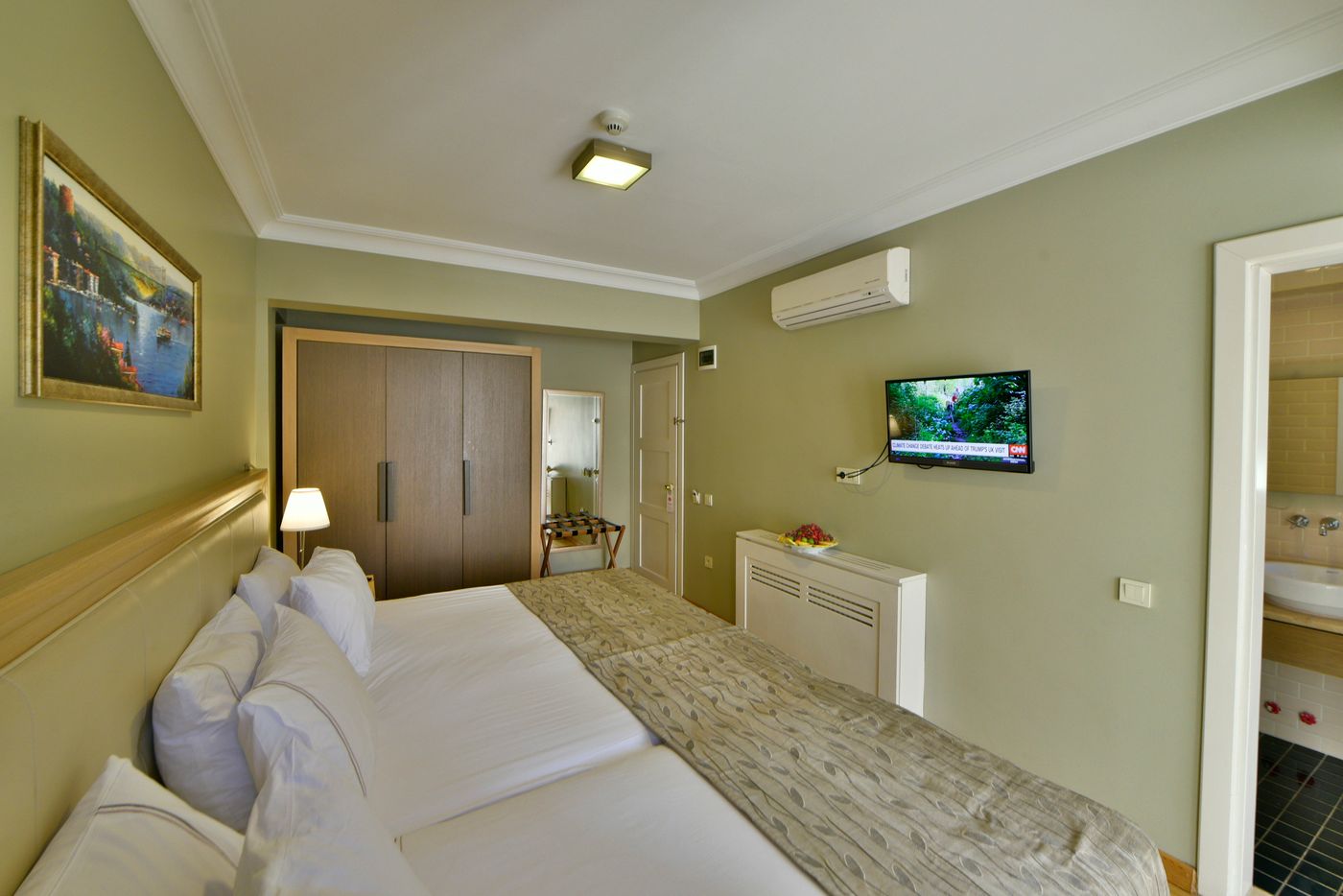 Agora-Life-Hotel-Room-17