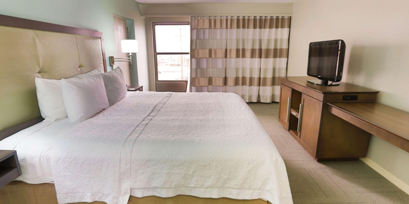 Hampton Inn & Suites Nashville-Airport-United States-NASHVILLE-Room-9