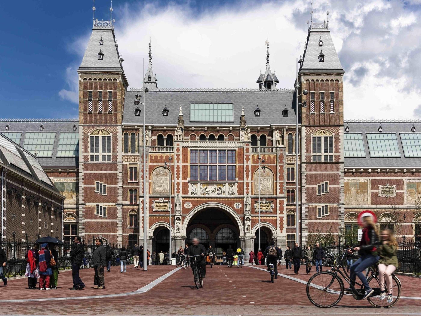 ibis-Styles-Amsterdam-City-General-view-12