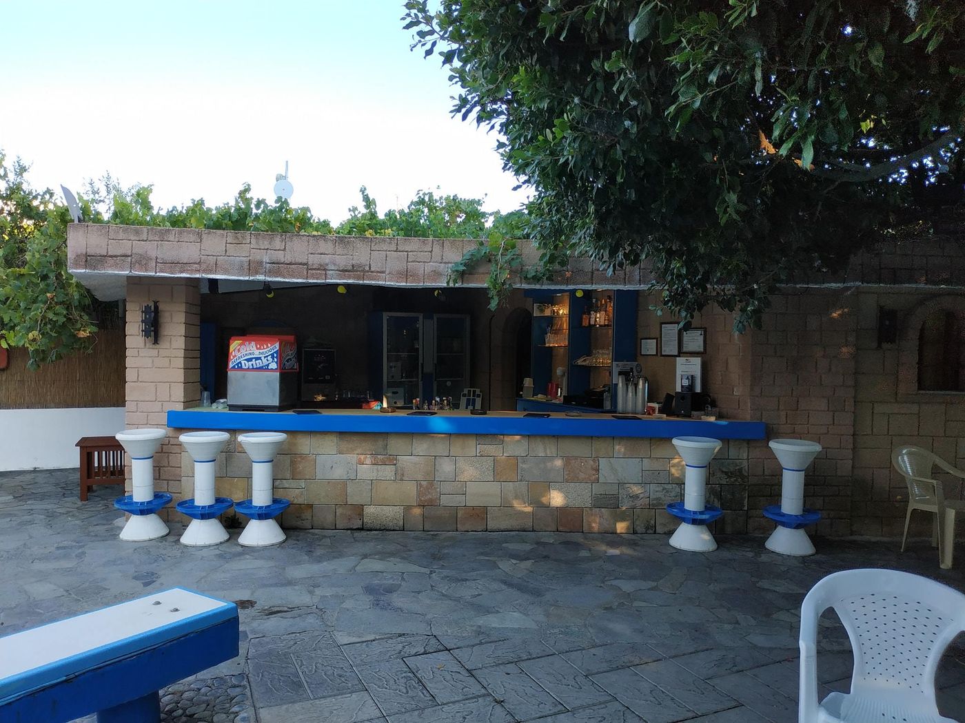 Oasis-Hotel-Bungalows-Pool-12