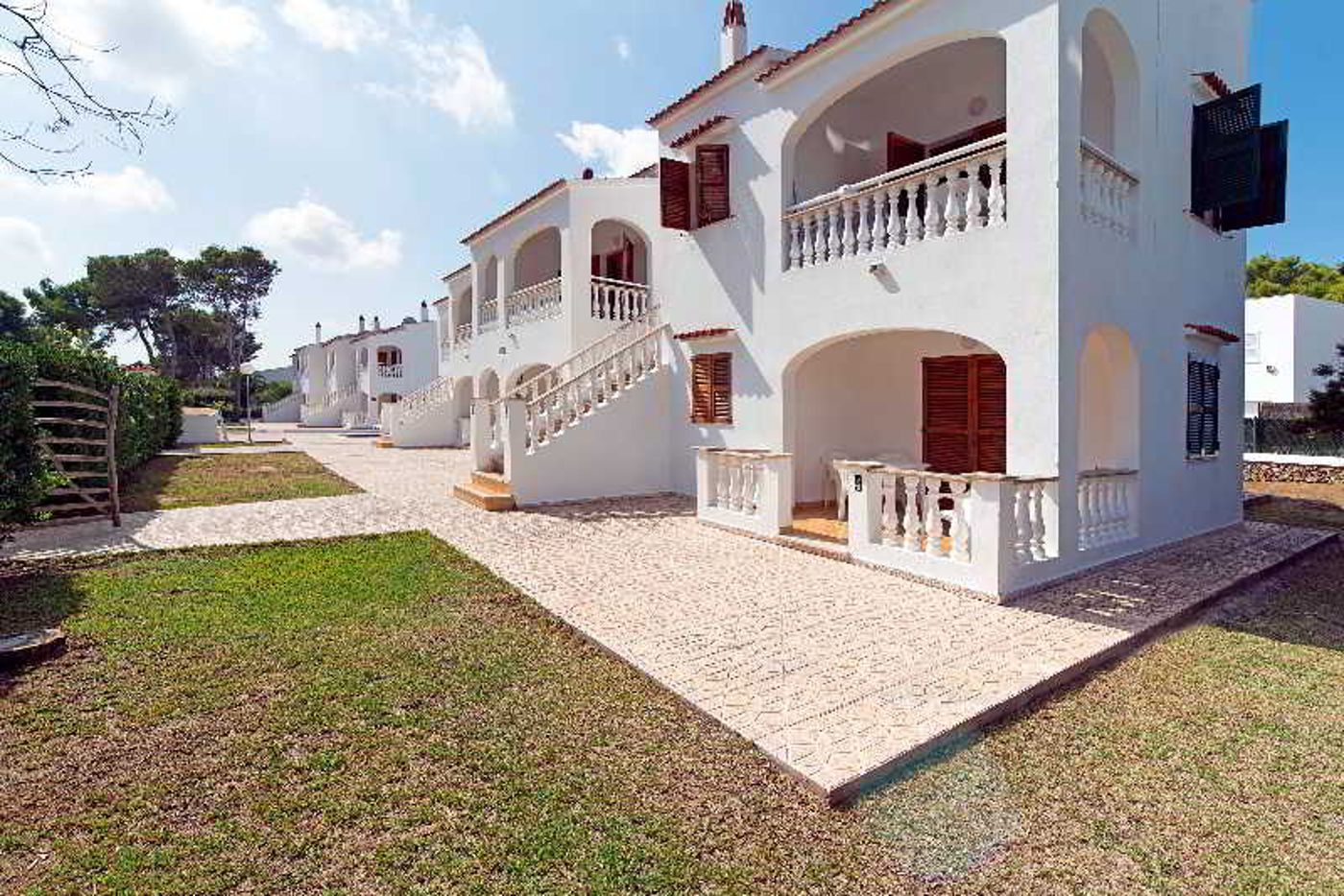 Apartamentos-Mar-Blanca-General-view-11