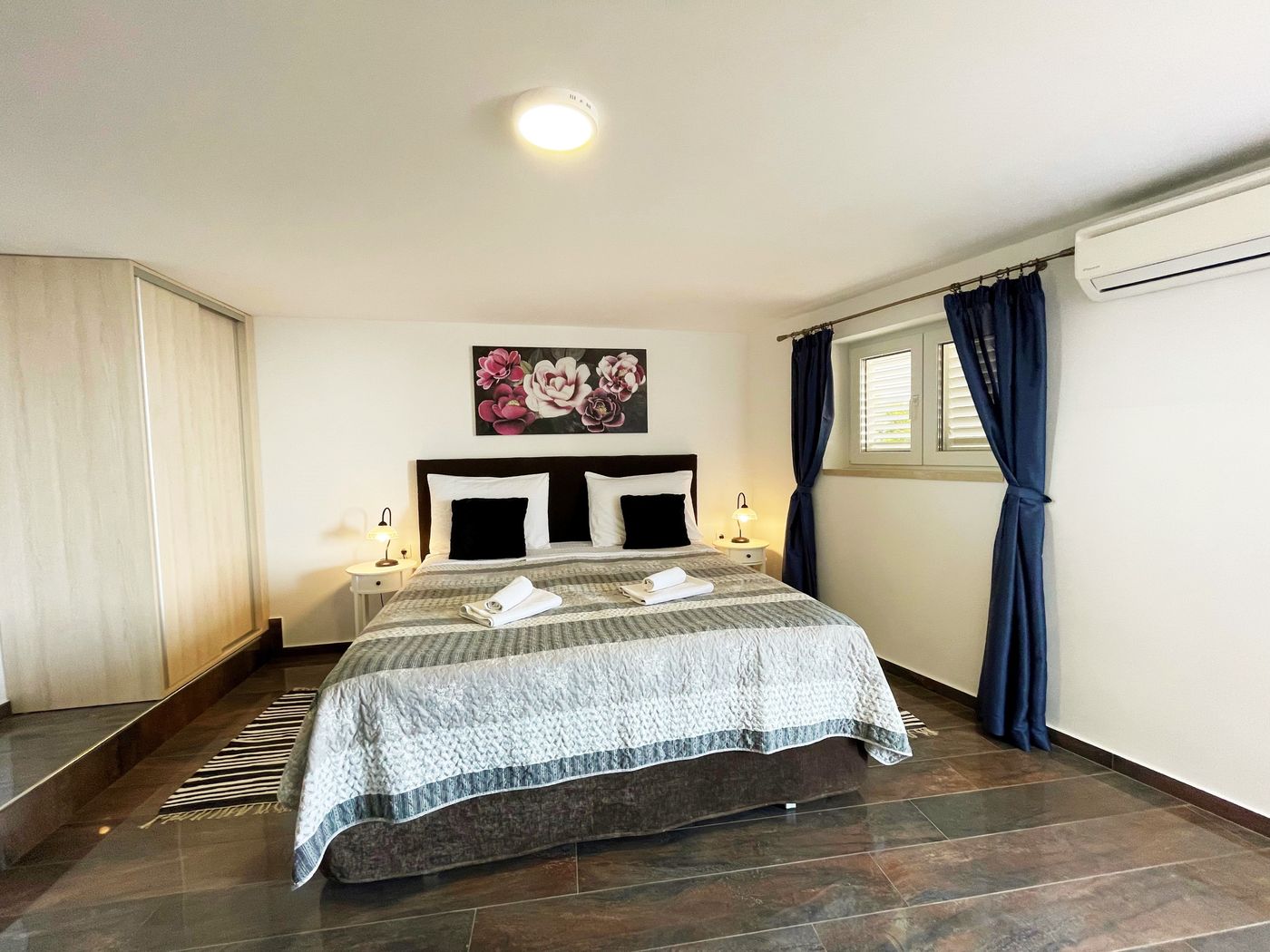 Villa-Sunset-Room-31