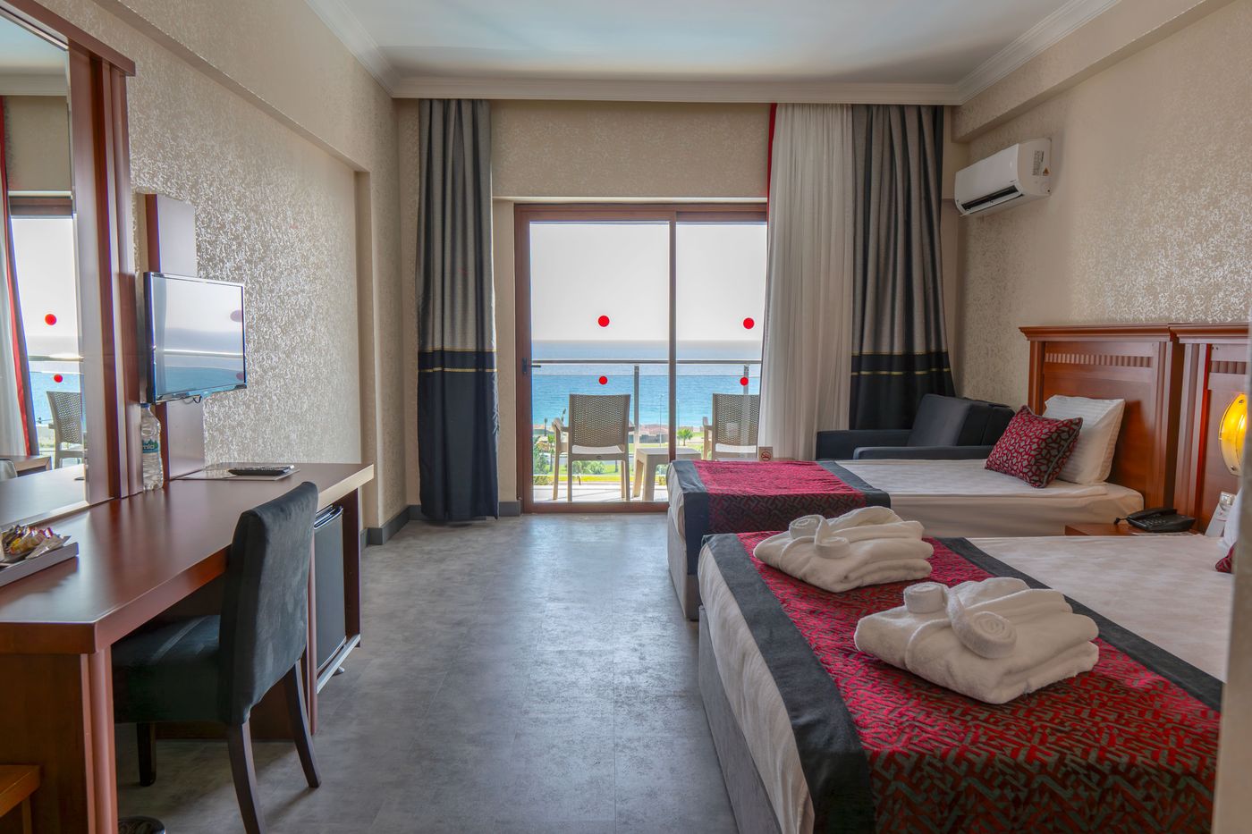 Casa Fora Beach Resort