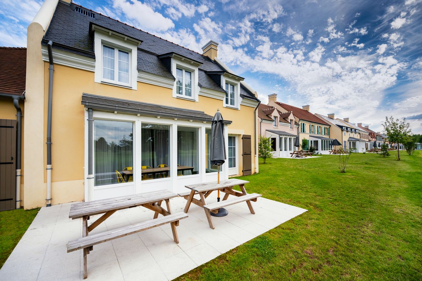 Staycity-Aparthotels-near-Disneyland---Paris-Room-59