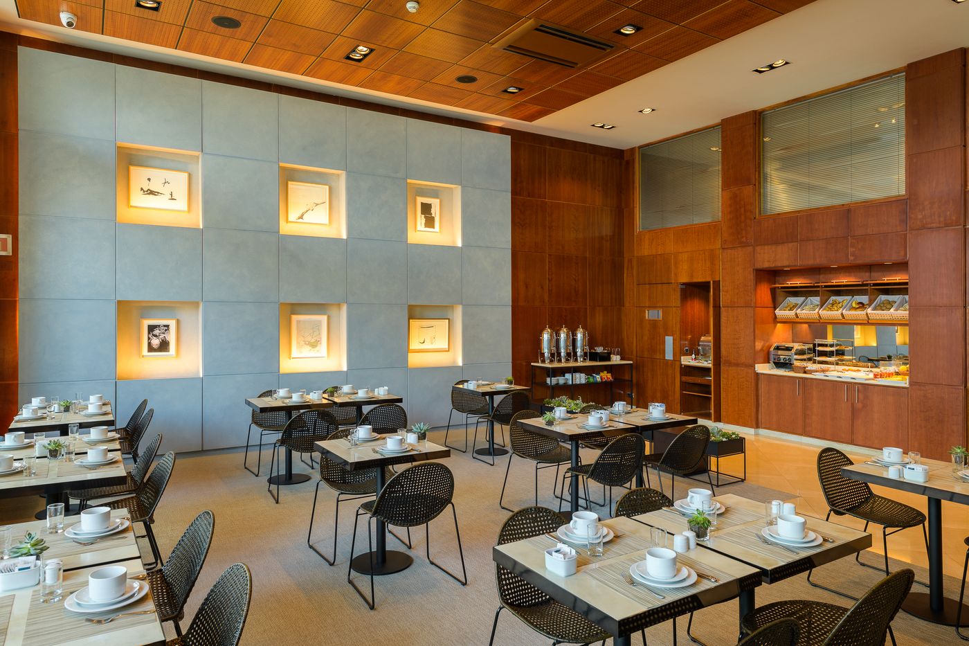 Dom-Carlos-Liberty-Restaurant-14