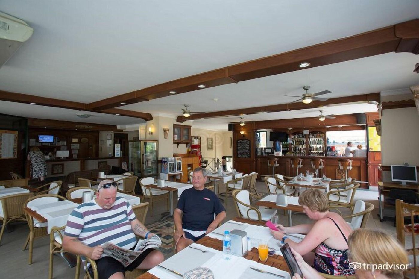 Aegean-Princess-Lobby-51