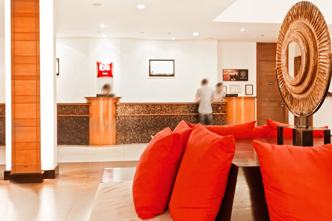 ibis-Samui-Bophut-Lobby-56