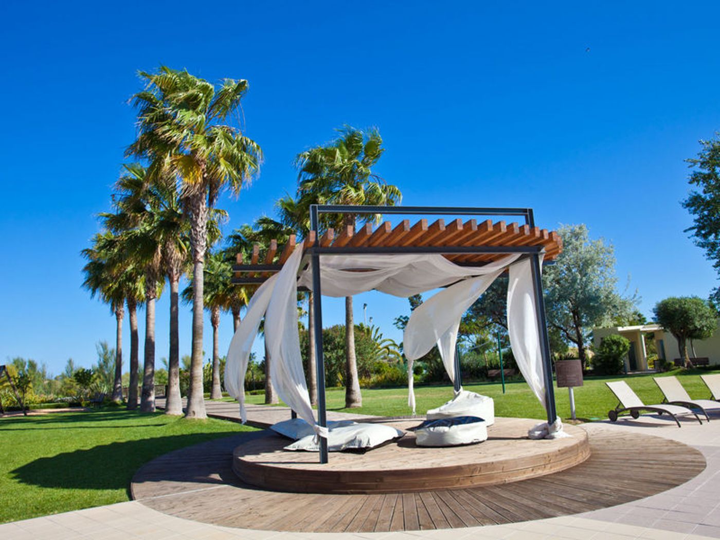 Hotel-Eurotel-Altura-Terrace-4