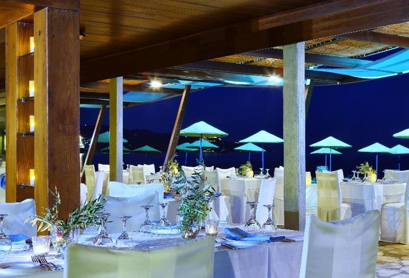 Apollonia-Beach-Restaurant-12
