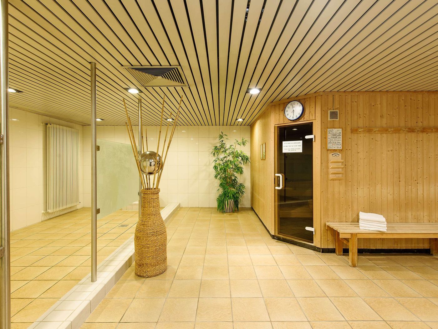 Mercure Hotel Muenchen Sued Messe - Germany - MUENCHEN - Sports and Entertainment - 4