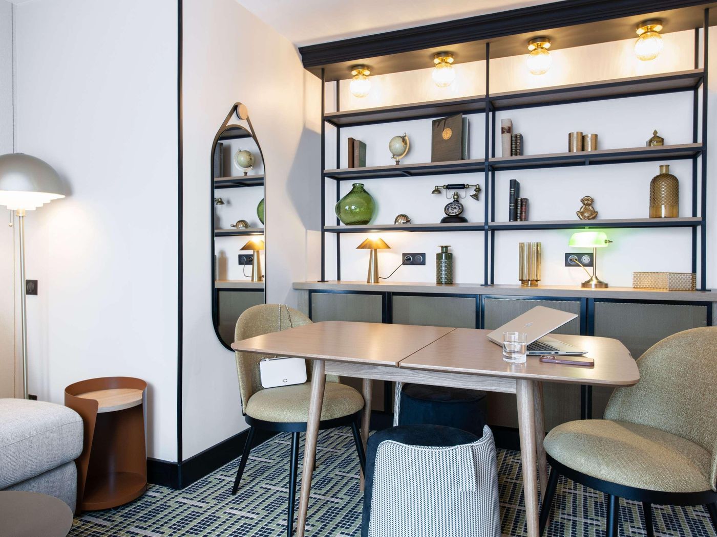 Hotel-Mercure-Paris-Bercy-Bibliotheque-Room-11