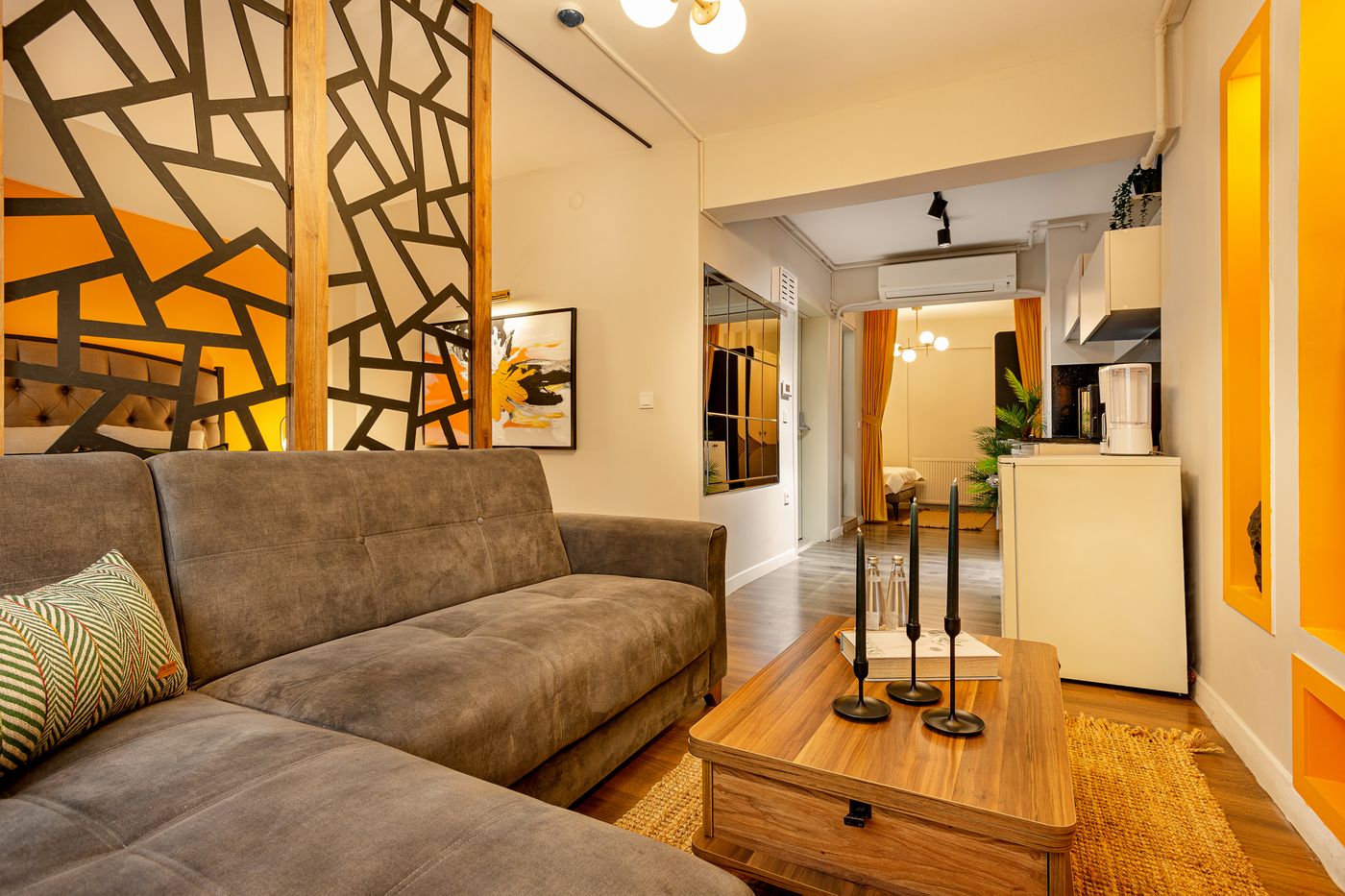 Port-Galata-Suites-Room-6