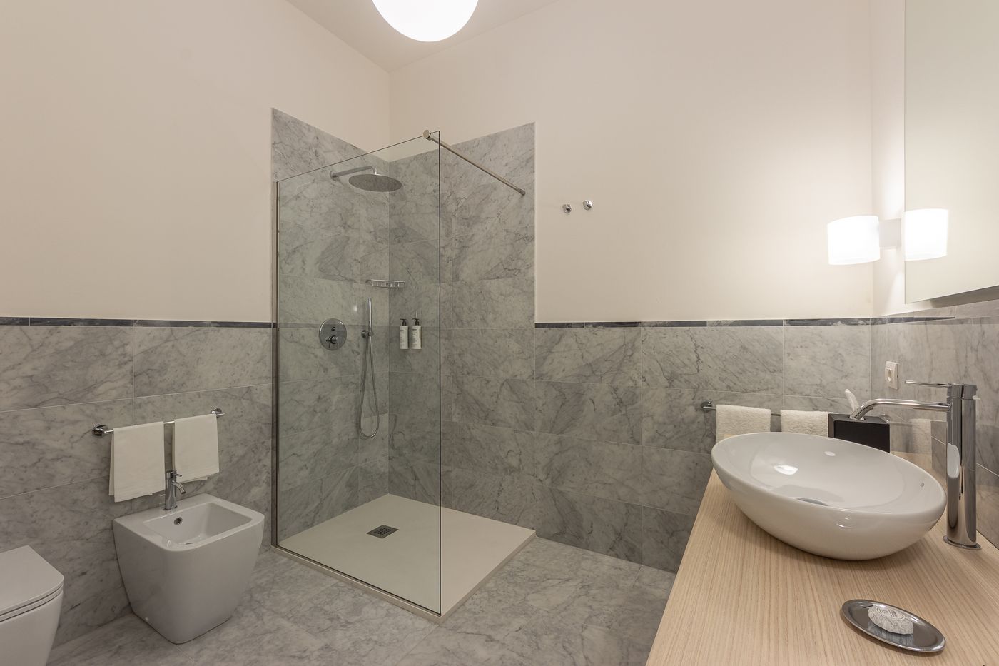 Grand-Universe-La-Residenza-Room-35