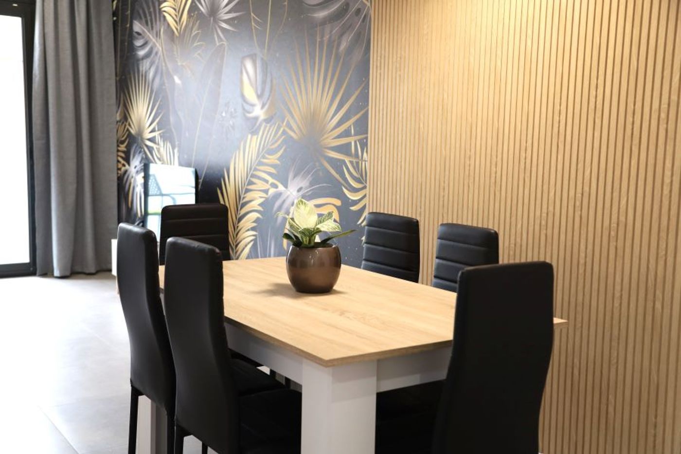 Cosmo Apartments Concell de Cent-Spain-Barcelona-Room-4