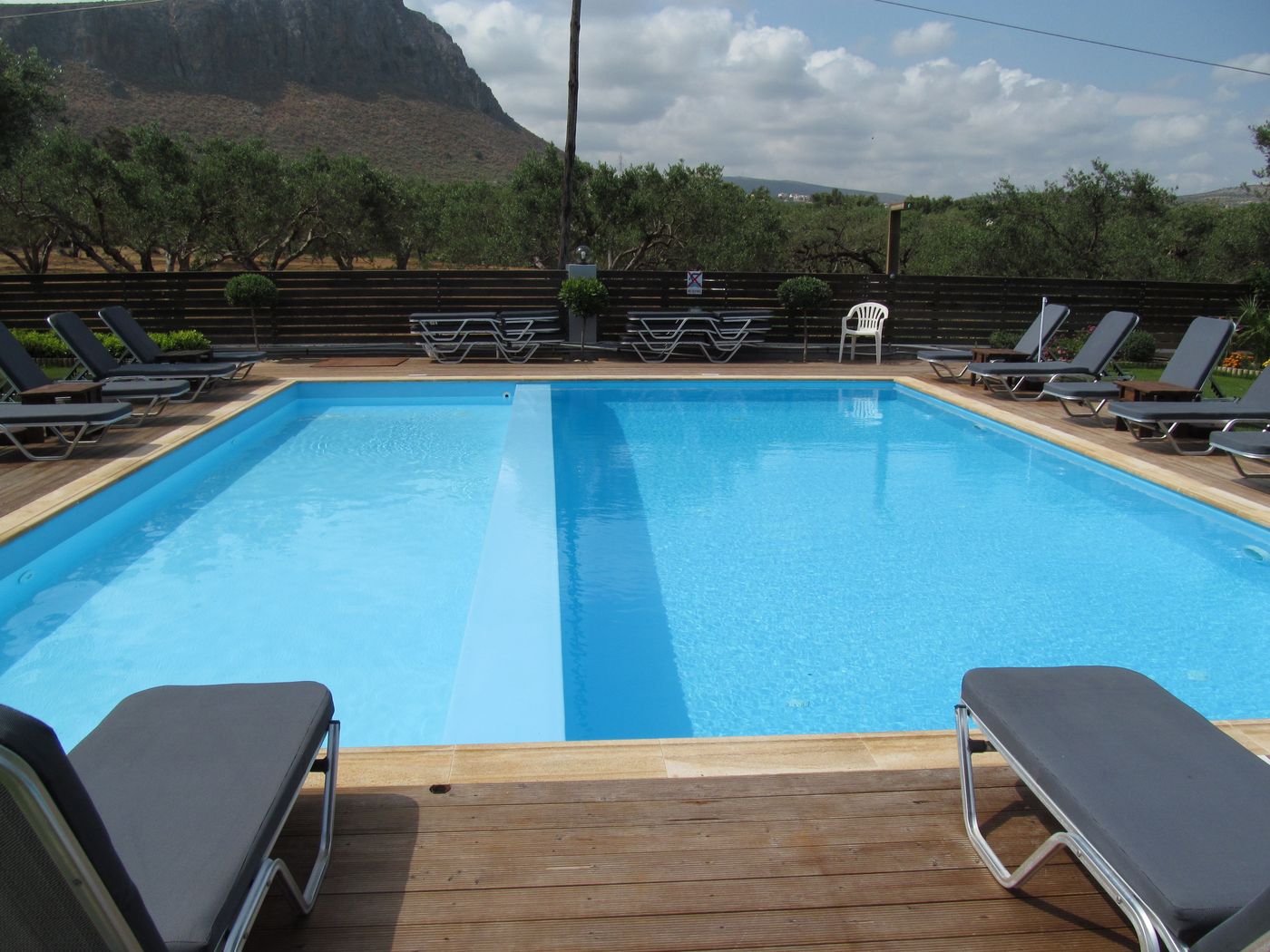 Valentina Apartments & Studios