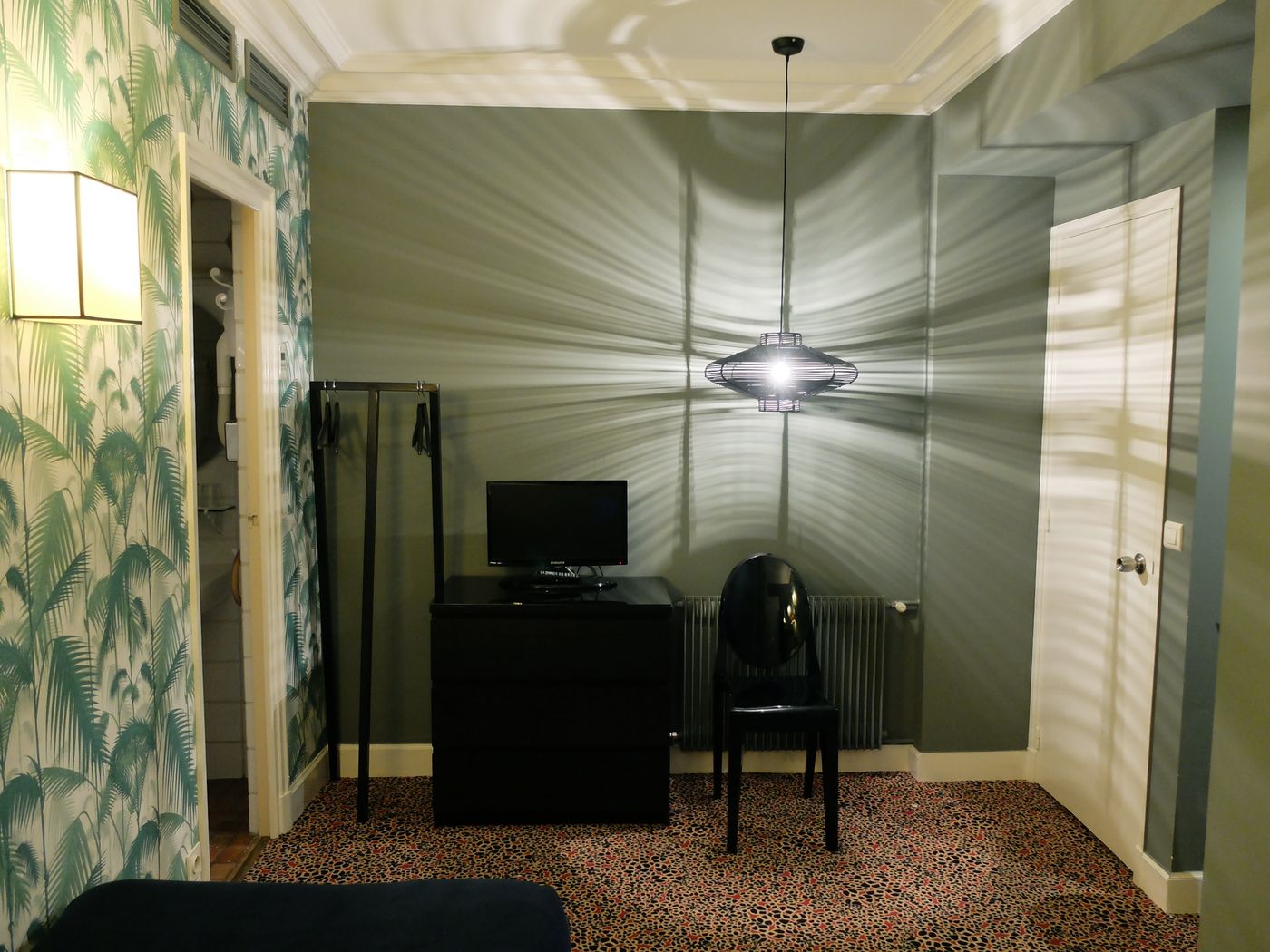 Hotel-Noir-Room-13