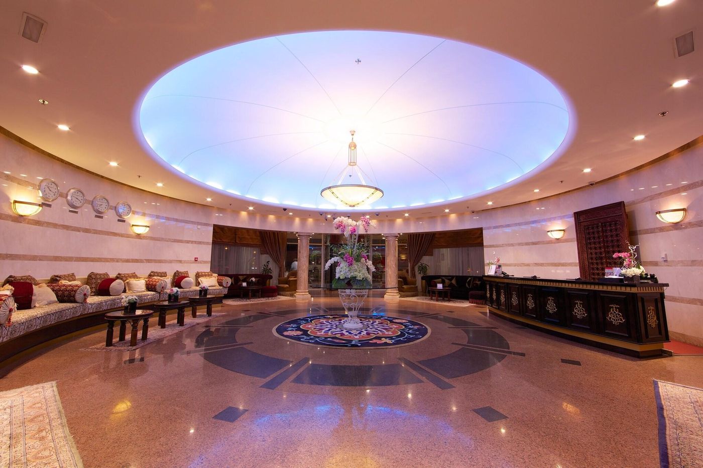 Tamani-Marina-Hotel-and-Hotel-Apartment-Lobby-34